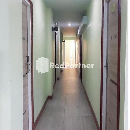 Guest House Anak Raja Pangkalan Bun Syariah Mitra Reddoorz Ngoại thất bức ảnh